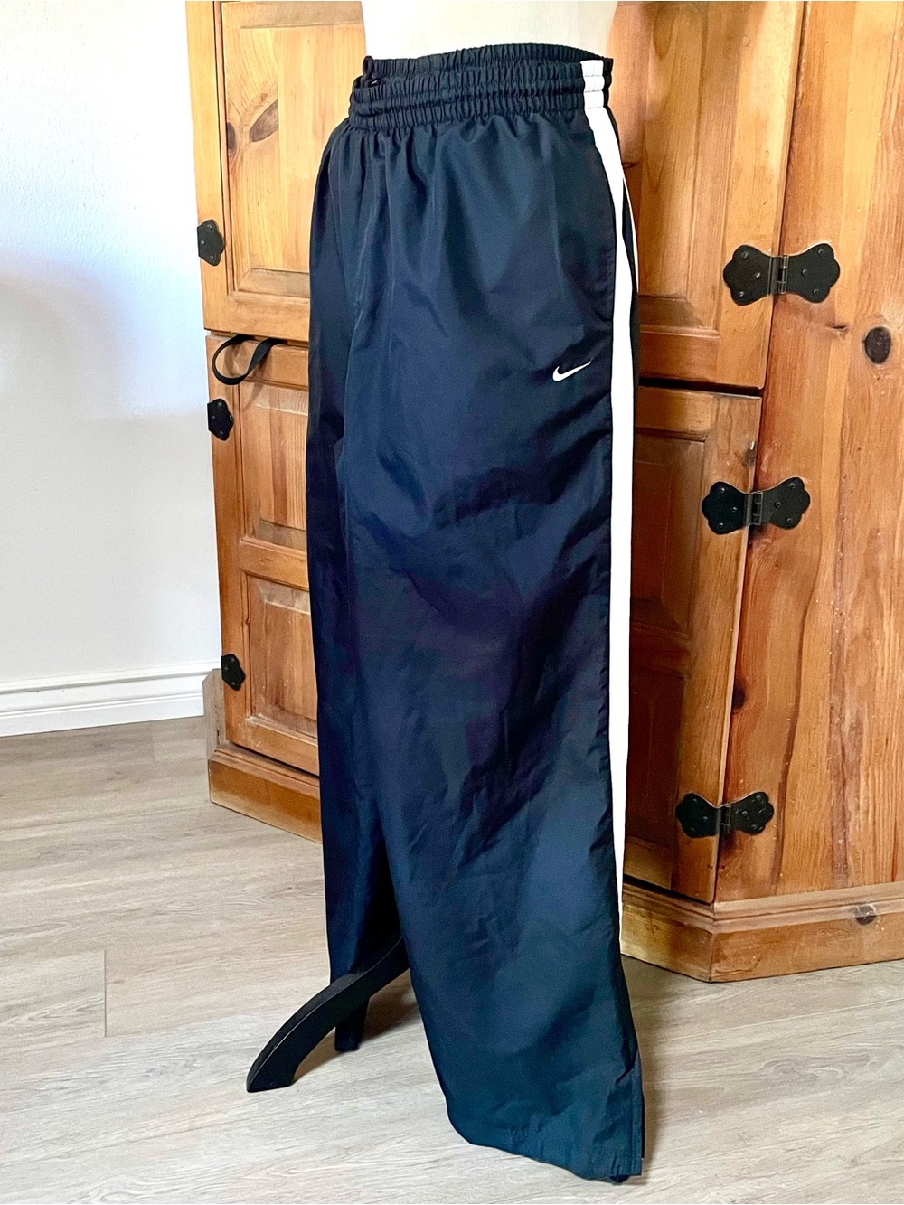 Nike Men’s Black Joggers Vintage